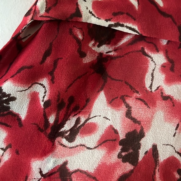 Johnny Was Silk Red and White Abstract Wrap Blouse Size L - Picture 6 of 7